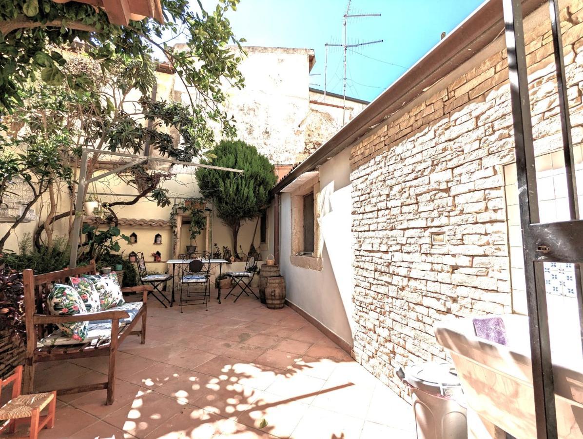 Apartament La Casa Delle Fate Syrakuzy Zewnętrze zdjęcie