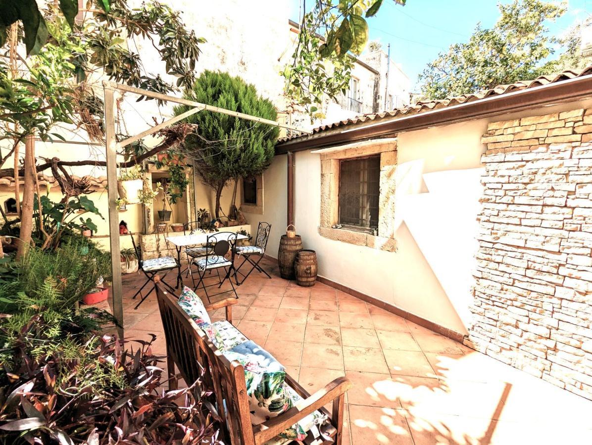 Apartament La Casa Delle Fate Syrakuzy Zewnętrze zdjęcie